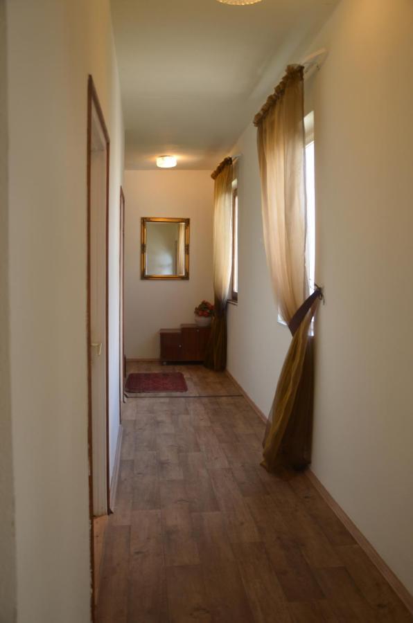 Balatonalmádi Hotel Viktoria מראה חיצוני תמונה